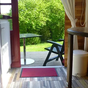 https://les-roulottes-du-tilleul.inbrittany.com