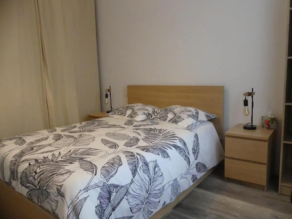 Appartement Carqueiranne Le Port 0*,  France